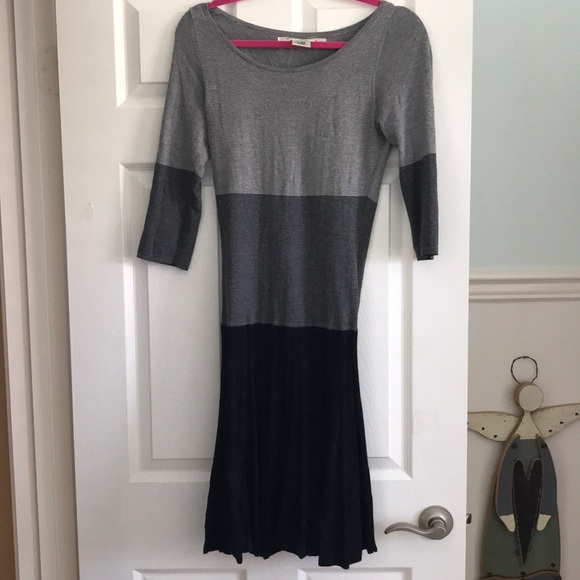 Dress - Picture 1 of 1